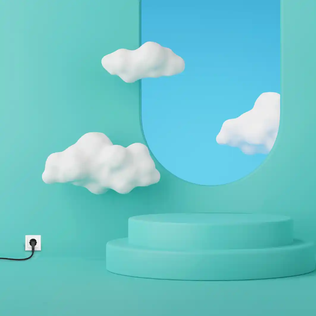 Nubes cruzando un agujero de un cuarto azul, el cual simboliza el cambio de on premise a la nube de internet.